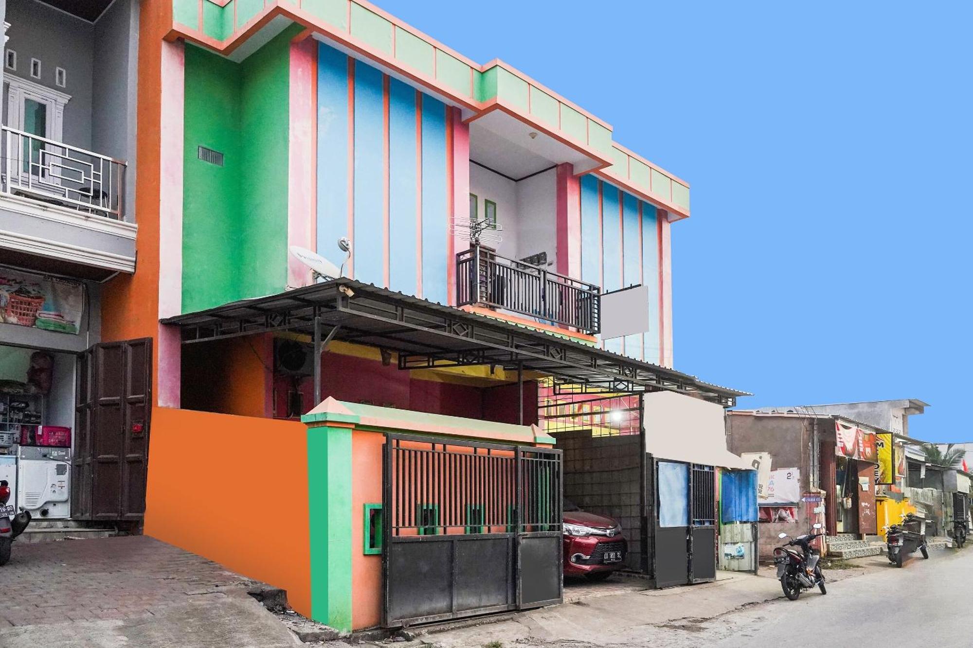 Oyo 91759 Pondok Hikmah Makassar Buitenkant foto